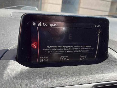 Used 2018 MAZDA MAZDA3 Touring image 14