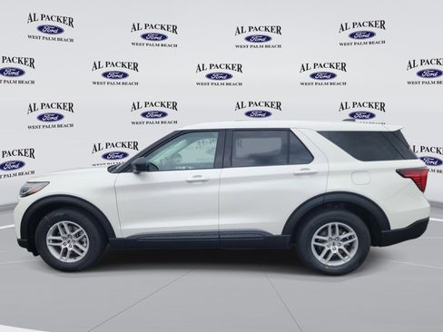 New 2026 Ford Explorer Active RWD image 2