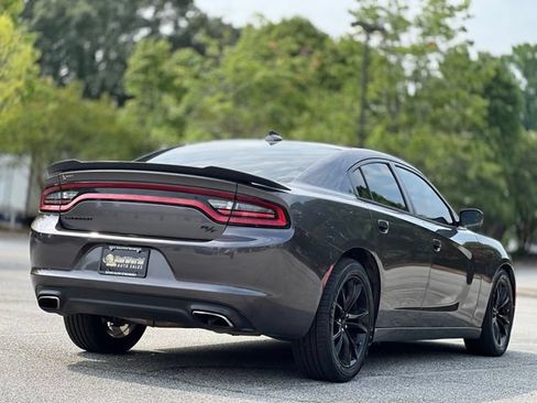 Used 2016 Dodge Charger R/T w/ Blacktop Package RWD image 5