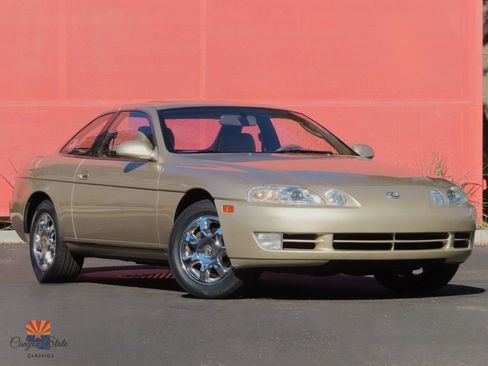 Used 1992 Lexus SC 300 Coupe image 1
