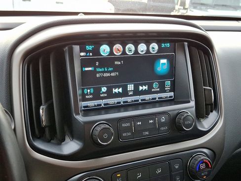 Used 2018 Chevrolet Colorado Z71 image 17