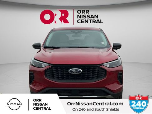Used 2025 Ford Escape Active FWD image 2