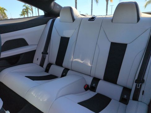 Used 2021 BMW M4 Competition w/ Executive Package image 31