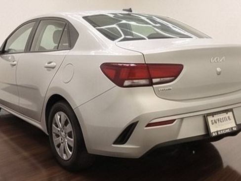 Used 2022 Kia Rio S FWD image 6