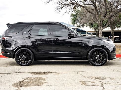 Used 2024 Land Rover Discovery Dynamic SE image 4