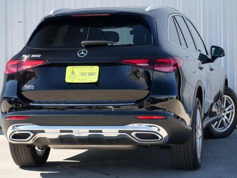 Used 2023 Mercedes-Benz GLC 300 w/ Exclusive Trim Package image 4