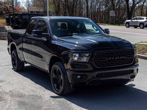 Used 2023 RAM 1500 Big Horn AWD/4WD image 3
