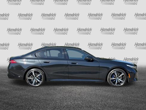 Used 2026 BMW 530i RWD image 3