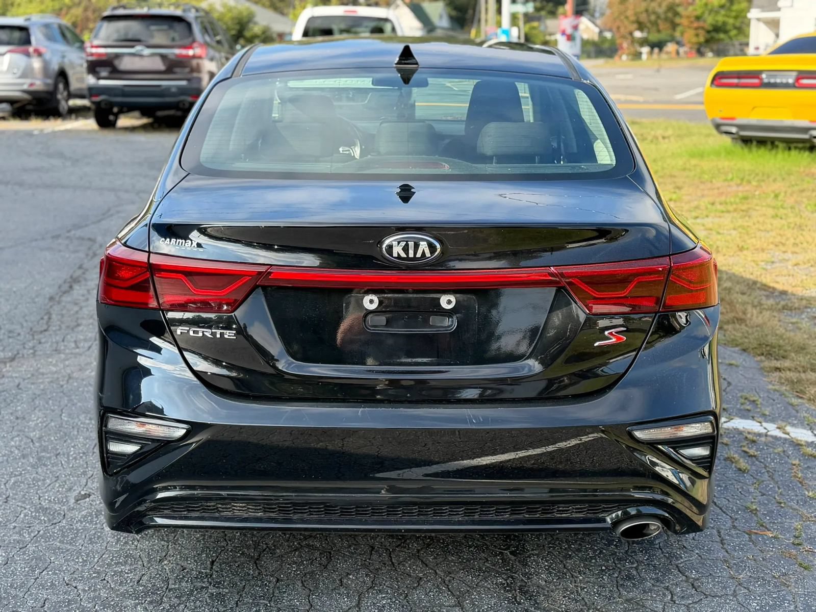Used 2019 Kia Forte S w/ S Premium Package FWD image 6