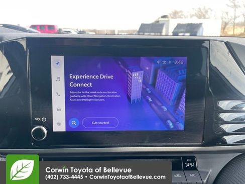 Used 2025 Toyota Camry SE image 13