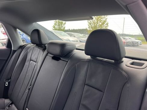 Used 2019 Audi A4 2.0T Premium FWD image 19