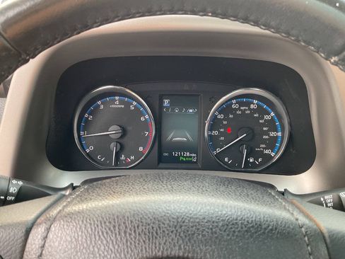 Used 2016 Toyota RAV4 Limited AWD/4WD image 18