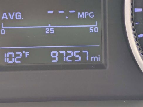 Used 2019 Hyundai Elantra SE FWD image 24