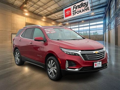 Used 2023 Chevrolet Equinox Premier image 2