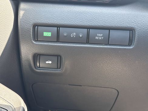 Used 2024 Nissan Sentra SV w/ All-Weather Package image 39