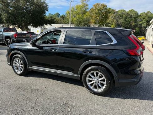 Used 2023 Honda CR-V EX image 3