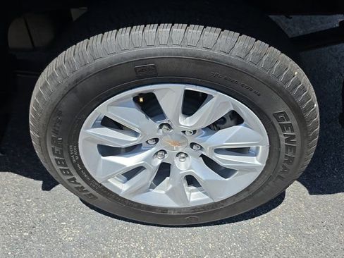 Used 2026 Chevrolet Silverado 1500 Custom RWD image 9