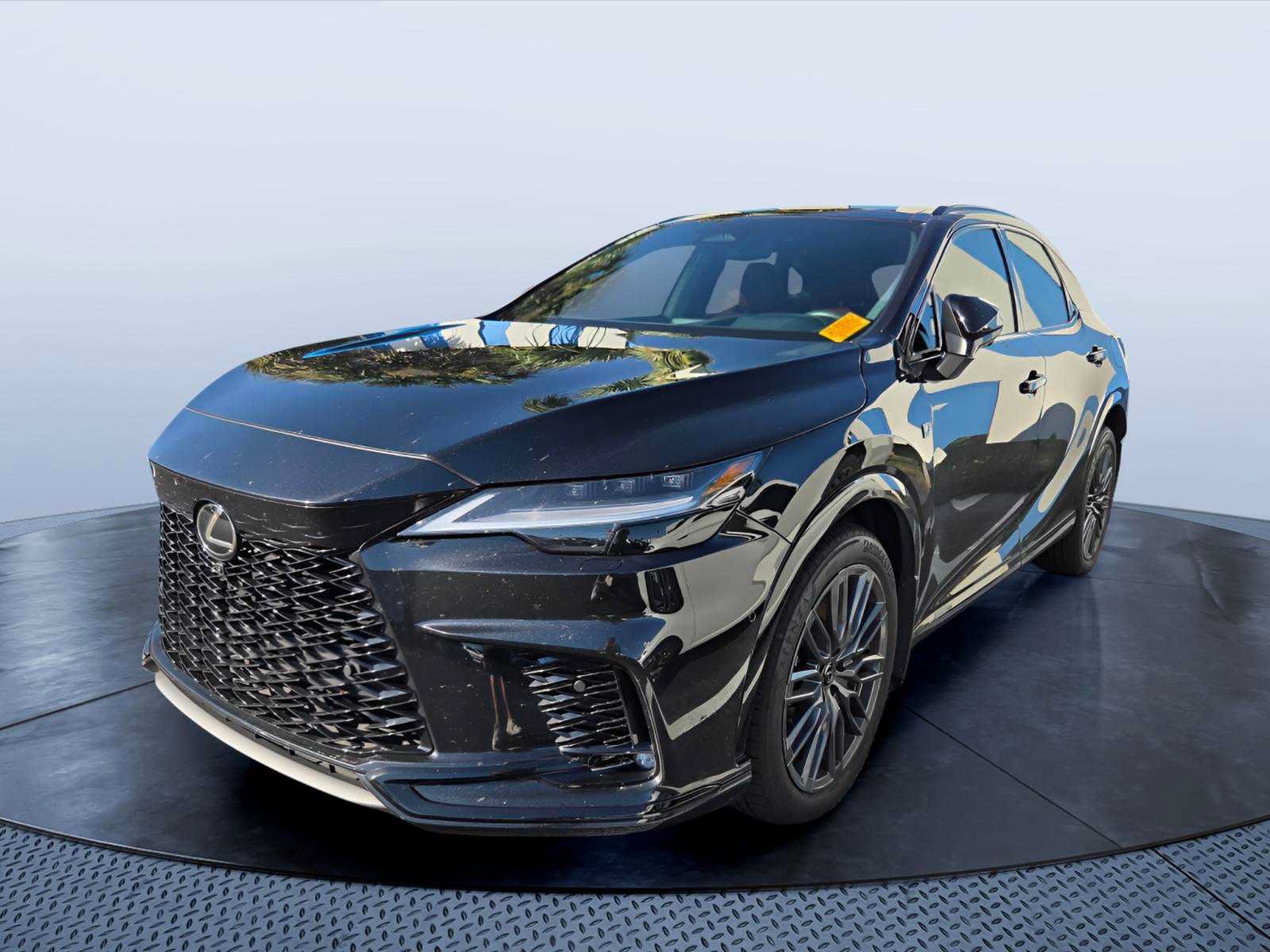 Used 2023 Lexus RX 500h F Sport w/ Accessory Package (Z1) AWD/4WD image 2