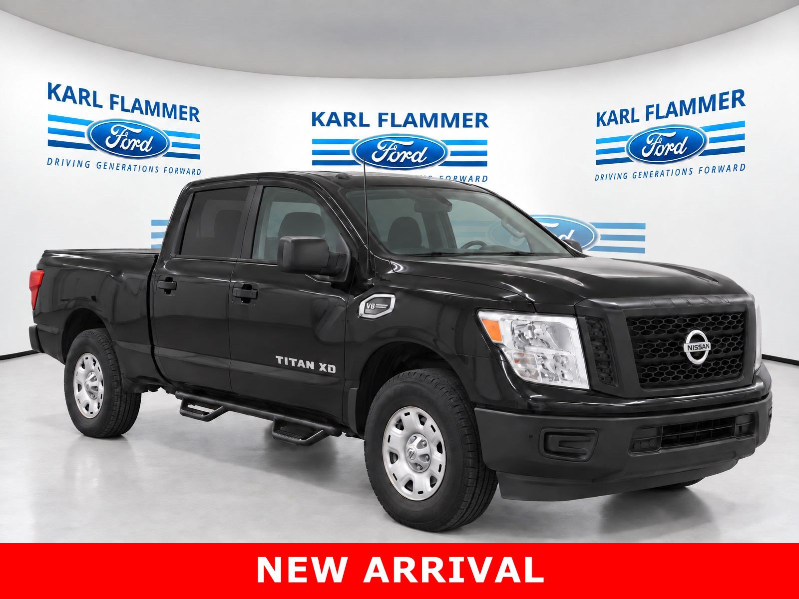 Used 2017 Nissan Titan S RWD image 1