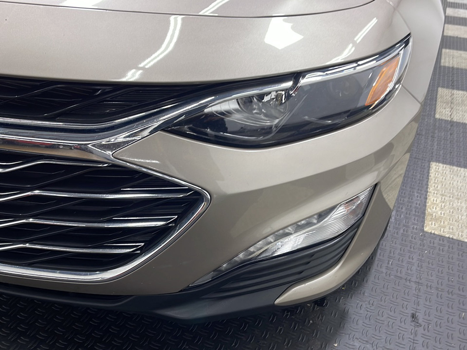 Used 2025 Chevrolet Malibu LT FWD image 25