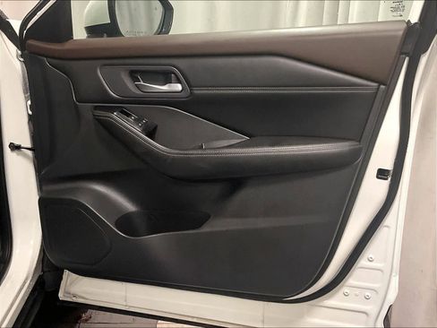 Certified 2023 Nissan Rogue SV w/ SV Premium Package image 12