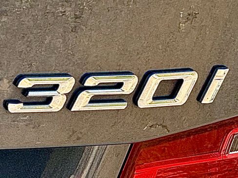 Used 2014 BMW 320i Sedan image 41