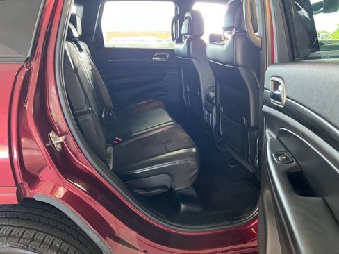 Used 2019 Jeep Grand Cherokee Altitude AWD/4WD image 26