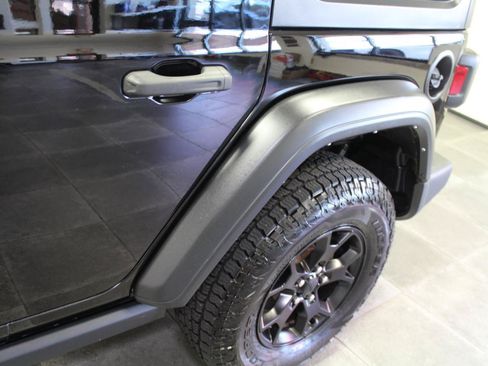 Used 2021 Jeep Wrangler Unlimited Sport AWD/4WD image 28