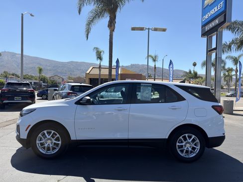 Used 2024 Chevrolet Equinox LS w/ LPO, Floor Liner Package FWD image 5