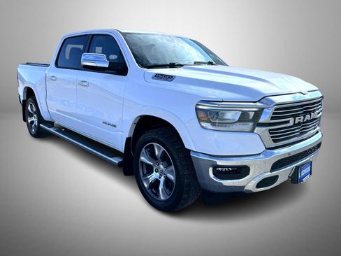 Used 2022 RAM 1500 Laramie AWD/4WD image 3
