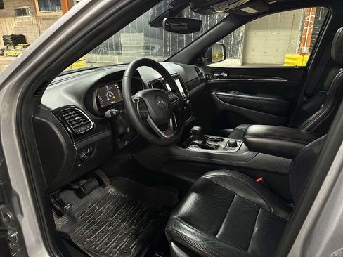 Used 2021 Jeep Grand Cherokee Trailhawk w/ Trailhawk Luxury Group AWD/4WD image 35