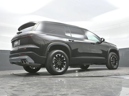 Used 2025 Chevrolet Traverse Z71 AWD/4WD image 23
