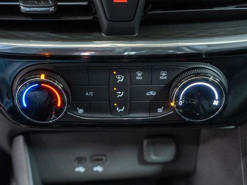 Used 2026 Buick Encore GX Sport Touring w/ Comfort Package image 39