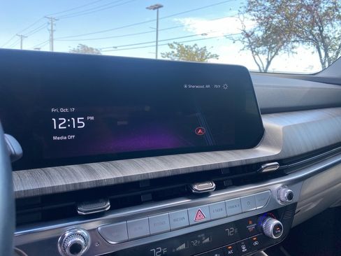 Used 2025 Kia Telluride SX image 14