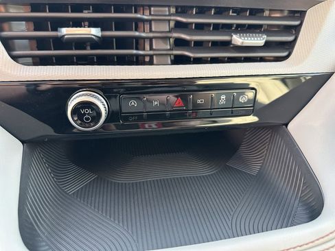 New 2026 Ford Explorer Active w/ Active Comfort Package image 27