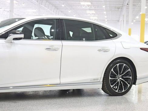 Used 2022 Lexus LS 500h AWD w/ Luxury Package image 3