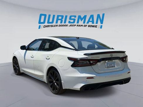 Used 2022 Nissan Maxima SR w/ Sport Mat Group FWD image 4