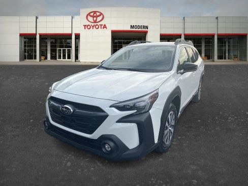 Used 2025 Subaru Outback Premium w/ Popular Package #1 AWD/4WD image 1