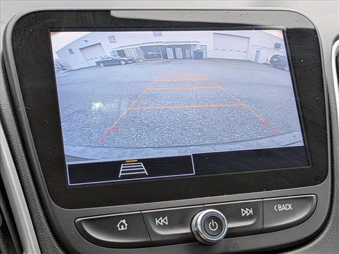 Used 2022 Chevrolet Malibu LT image 11