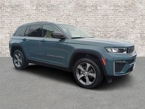 New 2026 Jeep Grand Cherokee Limited w/ Trailer Tow Package AWD/4WD image 1