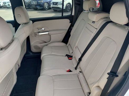 New 2025 Mercedes-Benz GLB 250 image 13