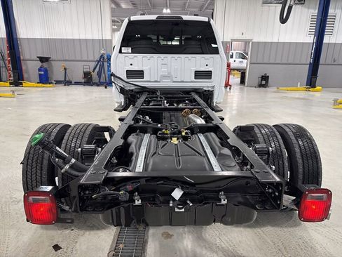 New 2025 Ford F450 XL w/ XL Chrome Package AWD/4WD image 7