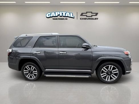 Used 2022 Toyota 4Runner Limited RWD image 9