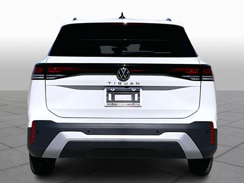 New 2026 Volkswagen Tiguan S FWD image 4