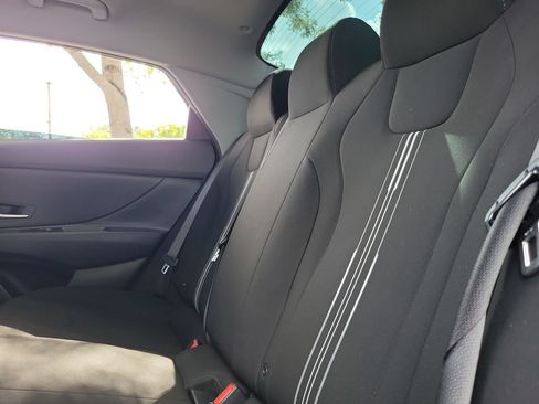 Used 2024 Hyundai Elantra SEL FWD image 15