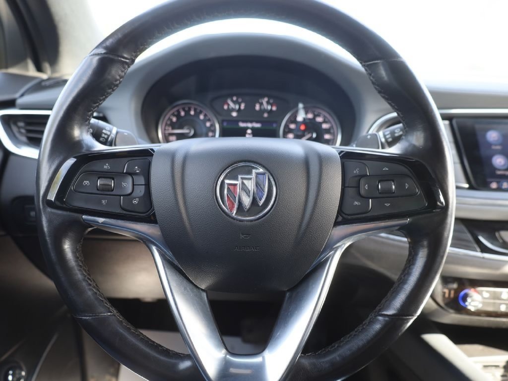 Used 2022 Buick Enclave Essence AWD/4WD image 40