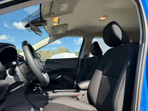 Used 2023 Nissan Kicks SV image 23