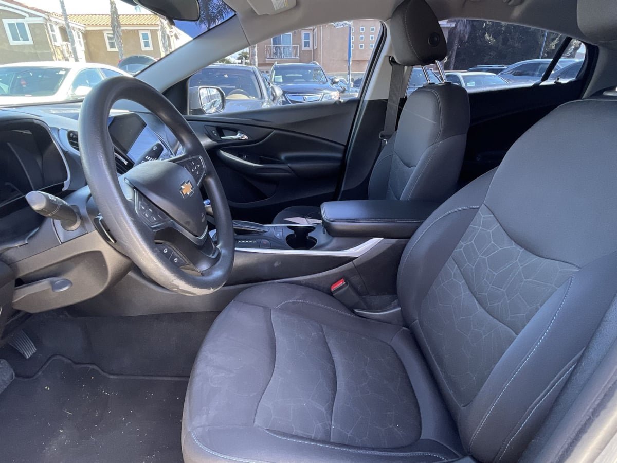 Used 2018 Chevrolet Volt LT FWD image 16