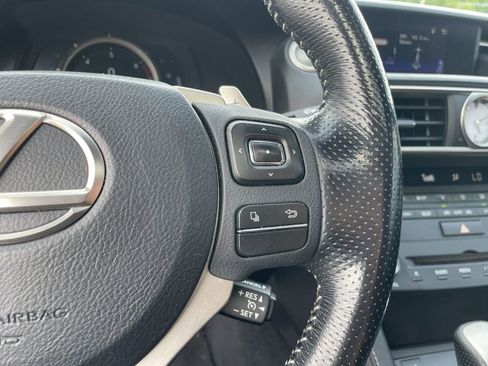 Used 2016 Lexus RC 200t RWD image 18