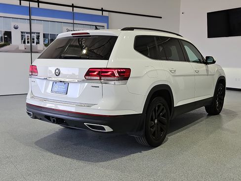 Certified 2023 Volkswagen Atlas SE AWD/4WD image 3